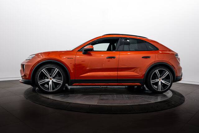 2025 Macan Electric picture #2