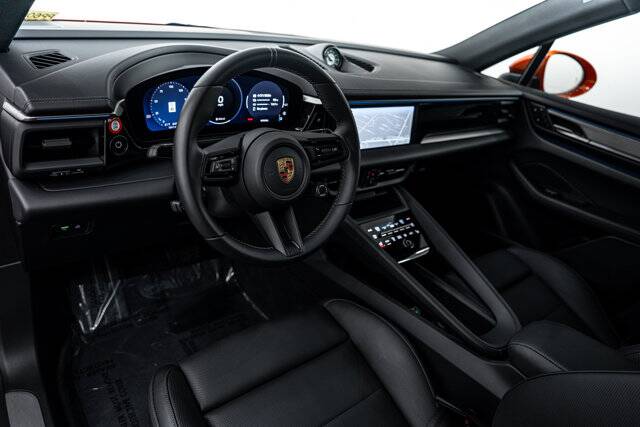 2025 Macan Electric picture #4