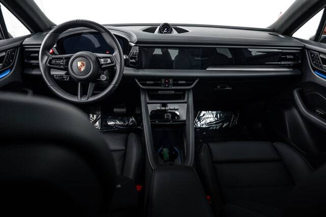2025 Macan Electric picture #12