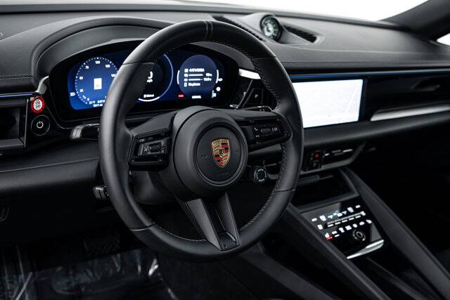 2025 Macan Electric picture #15