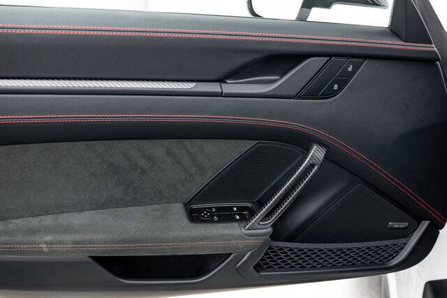 2026 911 GT3 picture #14