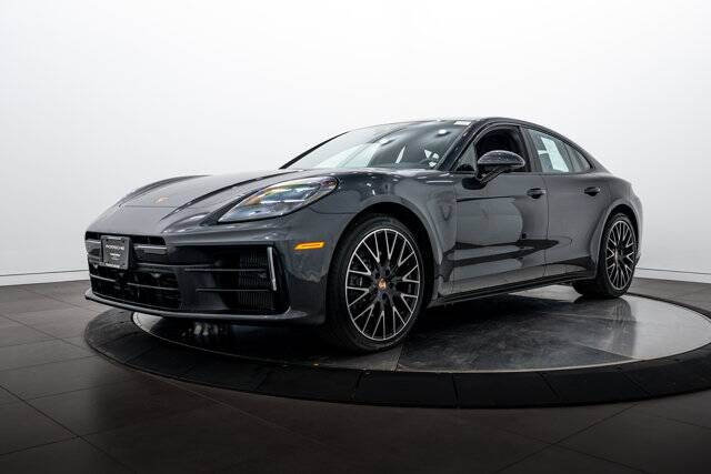 2026 Panamera 4 picture #1