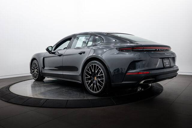 2026 Panamera 4 picture #3