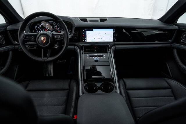 2026 Panamera 4 picture #12
