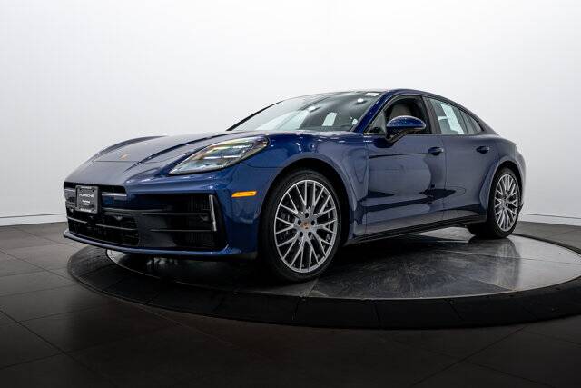 2026 Panamera 4 picture #1