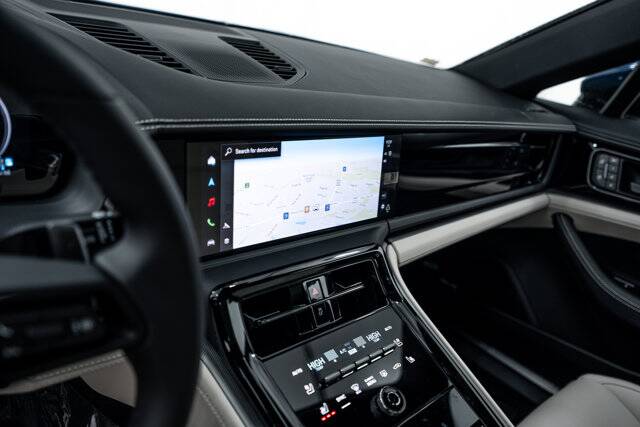 2026 Panamera 4 picture #14