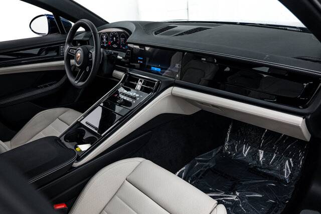 2026 Panamera 4 picture #15
