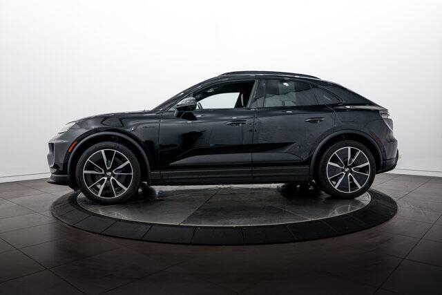 2025 Macan Electric 4 picture #2