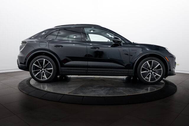 2025 Macan Electric 4 picture #8