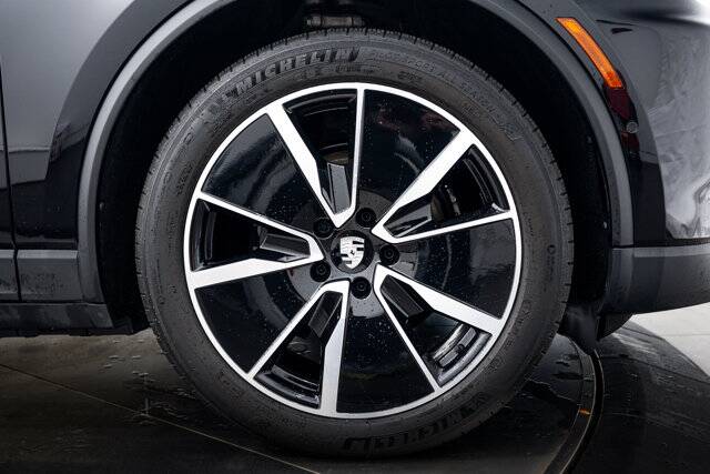 2025 Macan Electric 4 picture #11