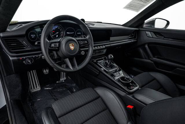 2024 911 Carrera T picture #4