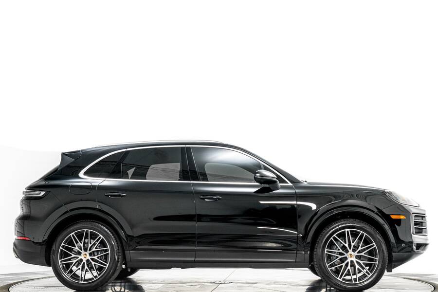 2025 Cayenne -Premium Package Plus, RS Spyder Design Wheels picture #2