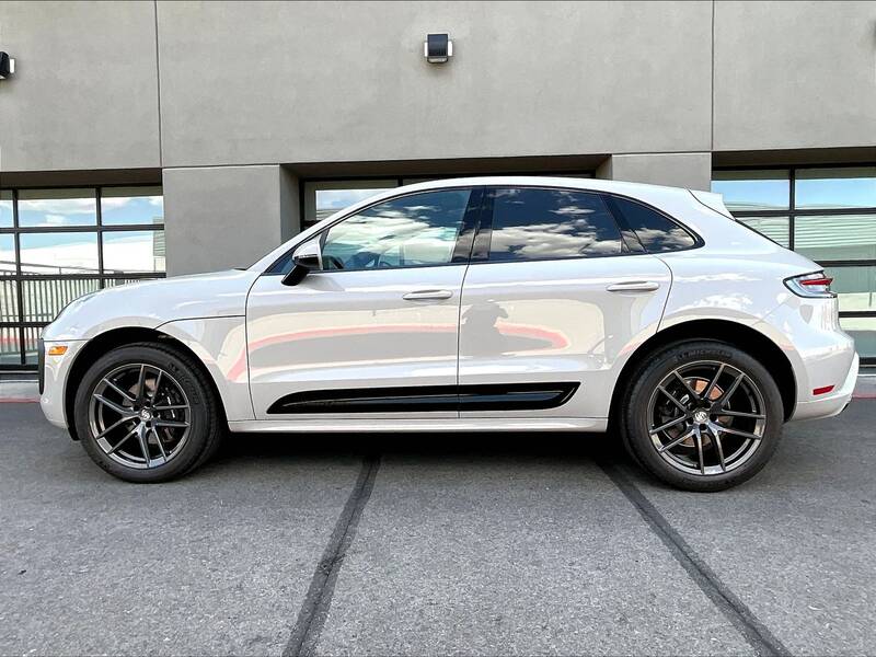 2025 Macan T picture #2