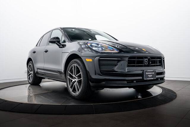 2023 Macan picture #9
