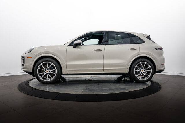 2026 Cayenne picture #2