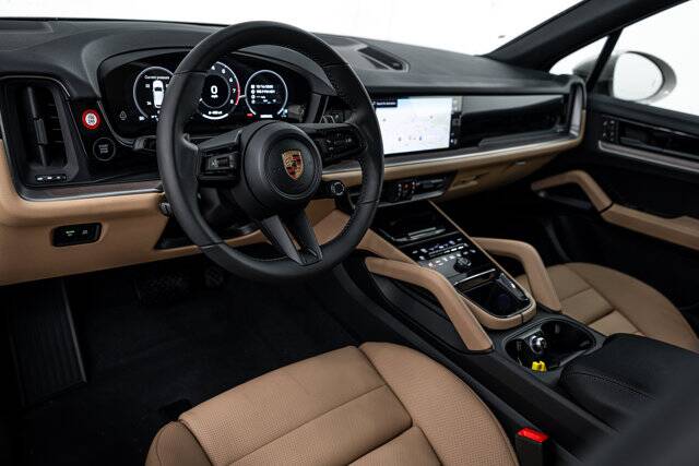 2026 Cayenne picture #4