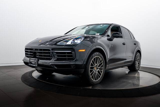 2023 Cayenne Platinum Edition picture #1
