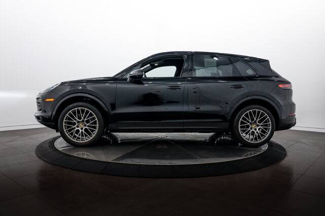 2023 Cayenne Platinum Edition picture #2