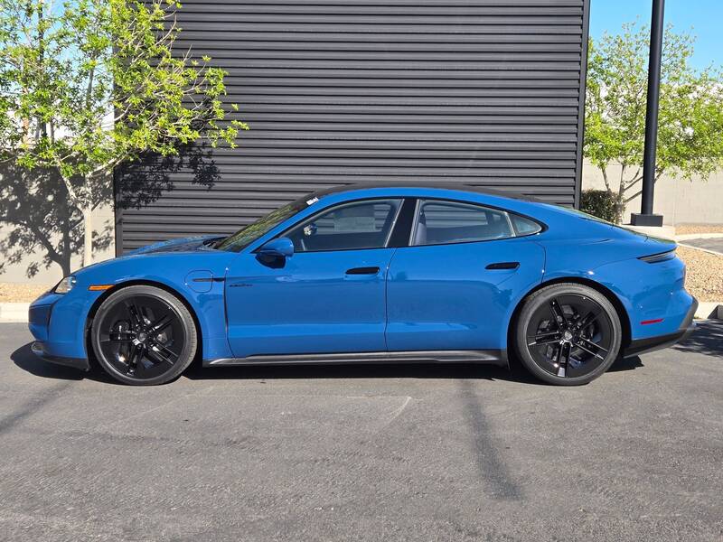 2025 Taycan Turbo S picture #2