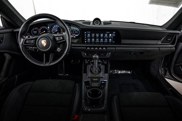 2023 911 GT3 picture #12
