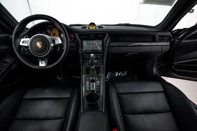 2015 911 Turbo S picture #13