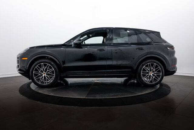 2026 Cayenne picture #2
