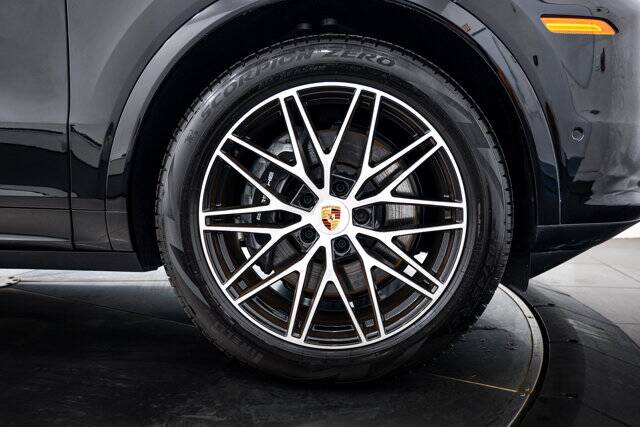 2026 Cayenne picture #11
