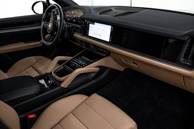 2026 Cayenne picture #14
