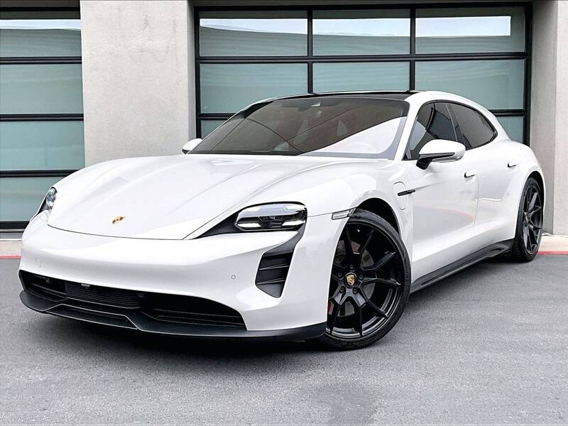 2022 Taycan GTS picture #1