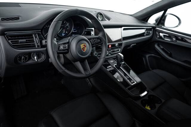 2026 Macan T picture #14