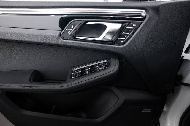 2026 Macan T picture #15