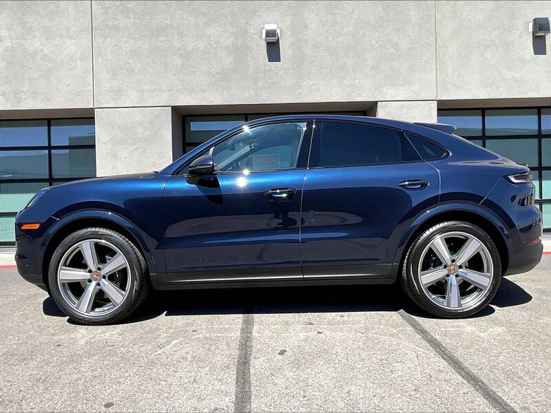 2025 Cayenne Coupe picture #2