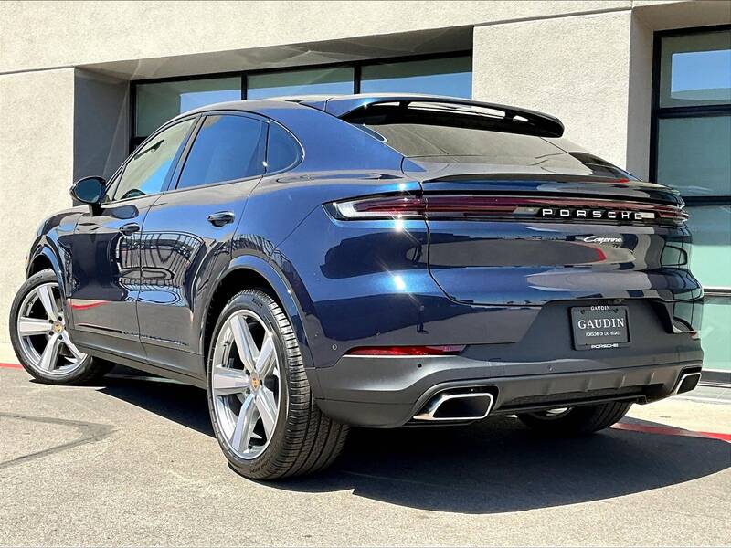 2025 Cayenne Coupe picture #3
