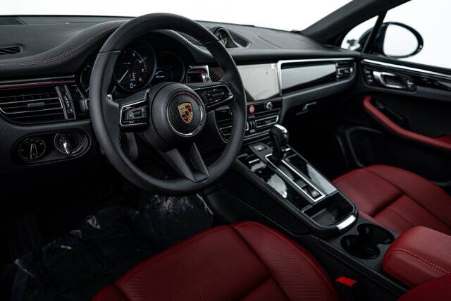 2025 Macan picture #4
