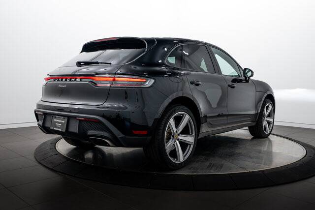 2025 Macan picture #7