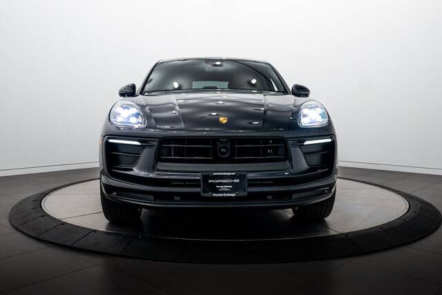 2025 Macan picture #10