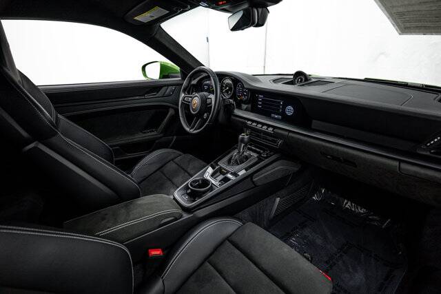2022 911 GT3 picture #12