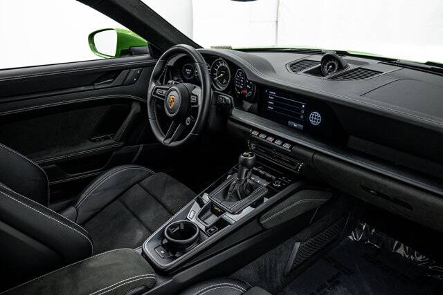 2022 911 GT3 picture #13