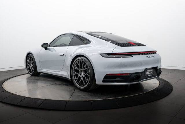 2023 911 Carrera T picture #3