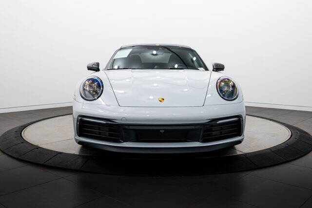 2023 911 Carrera T picture #10