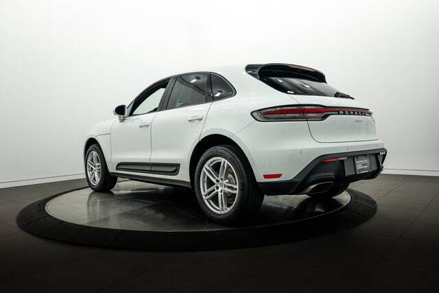 2026 Macan picture #3