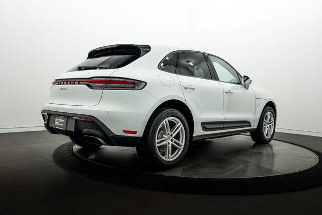 2026 Macan picture #7