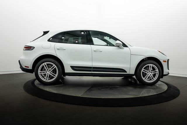 2026 Macan picture #8