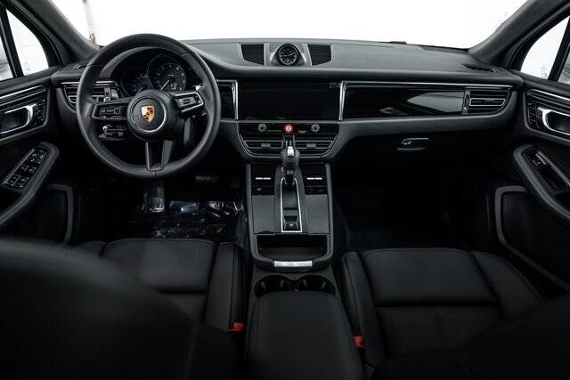 2026 Macan picture #12