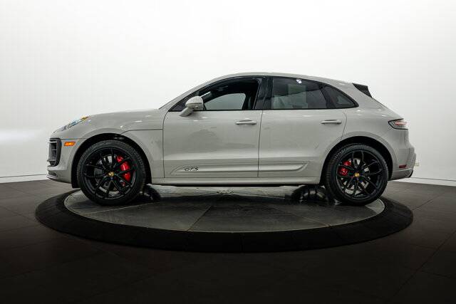2025 Macan GTS picture #2