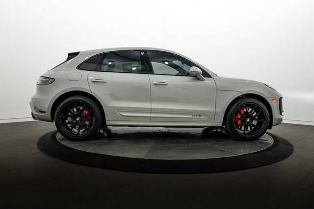 2025 Macan GTS picture #8
