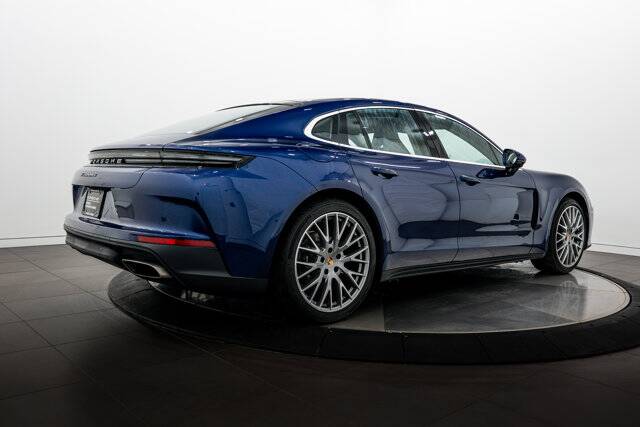 2026 Panamera 4 picture #7