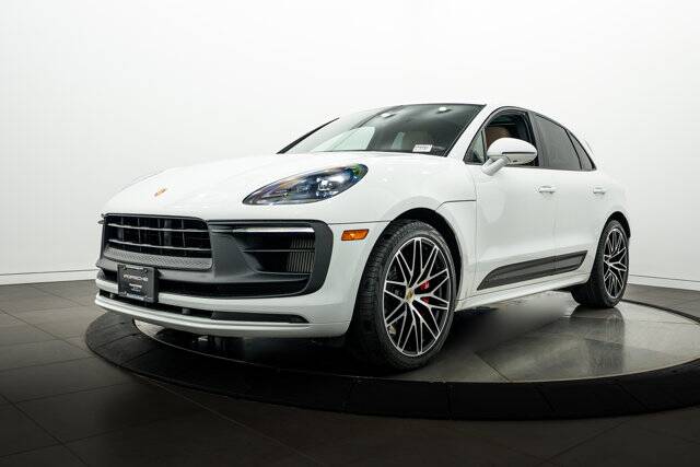 2022 Macan GTS picture #1