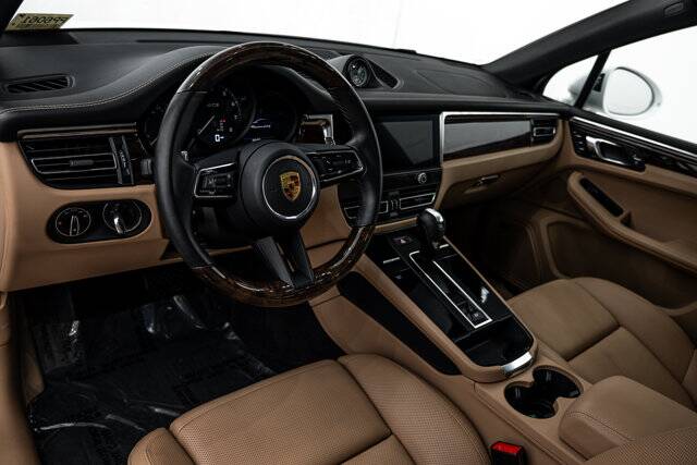 2022 Macan GTS picture #4