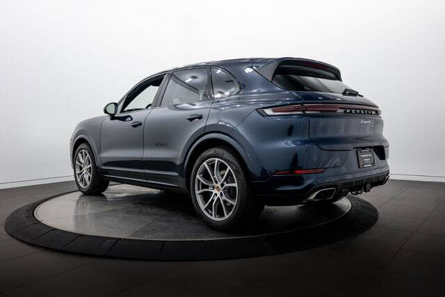 2026 Cayenne picture #3
